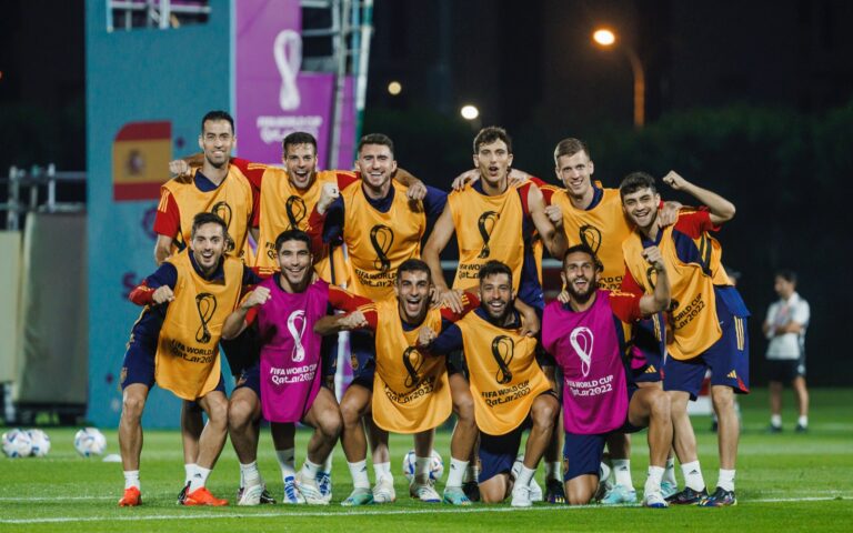 Quatro favoritas estreiam na Copa do Mundo nesta quarta-feira (23)