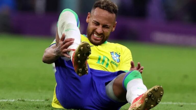 Neymar se recupera de febre e volta ao tratamento de lesão no tornozelo