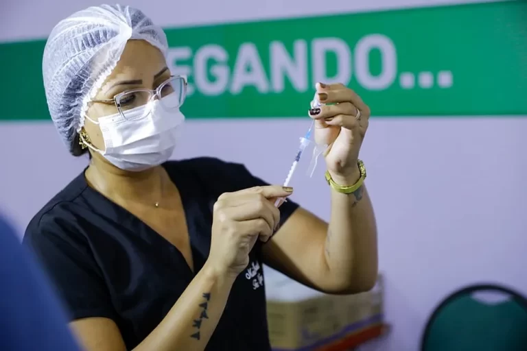 População tem 75 pontos de vacinação contra a Covid nesta semana