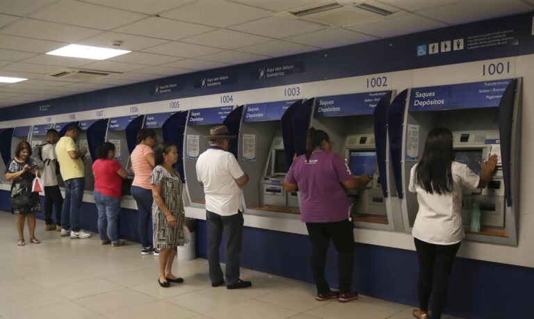 Bancos não funcionarão nesta sexta-feira (30) - (Foto: José Cruz/Agência Brasil).