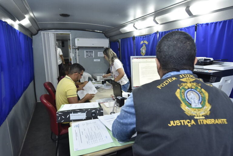 "Justiça Itinerante" inicia atendimentos gratuitos; veja endereços em Manaus
