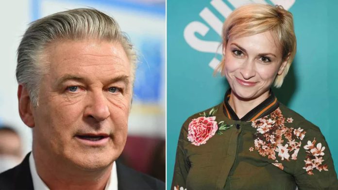 Ator Alec Baldwin será julgado por morte em set de filmagem em 2021