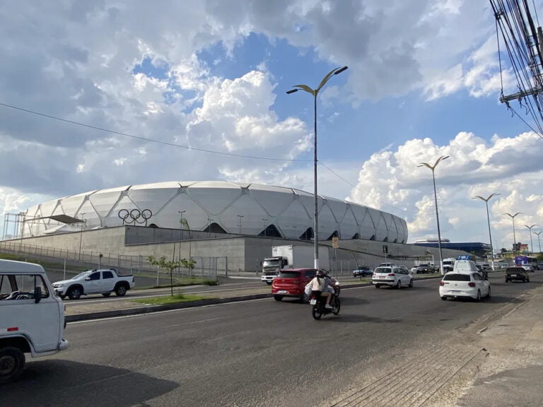 Arena da Amazônia tem energia cortada por dívida de R$ 36 milhões