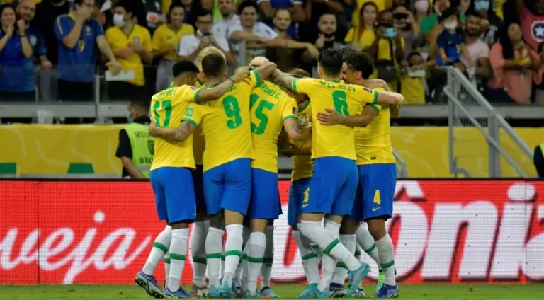 Técnico estrangeiro ganha força para assumir a Seleção; saiba quem
