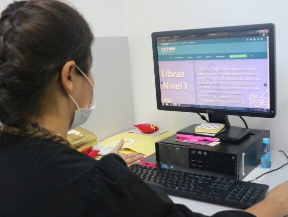 Cetam abre inscrições para 15 mil vagas em cursos no AM