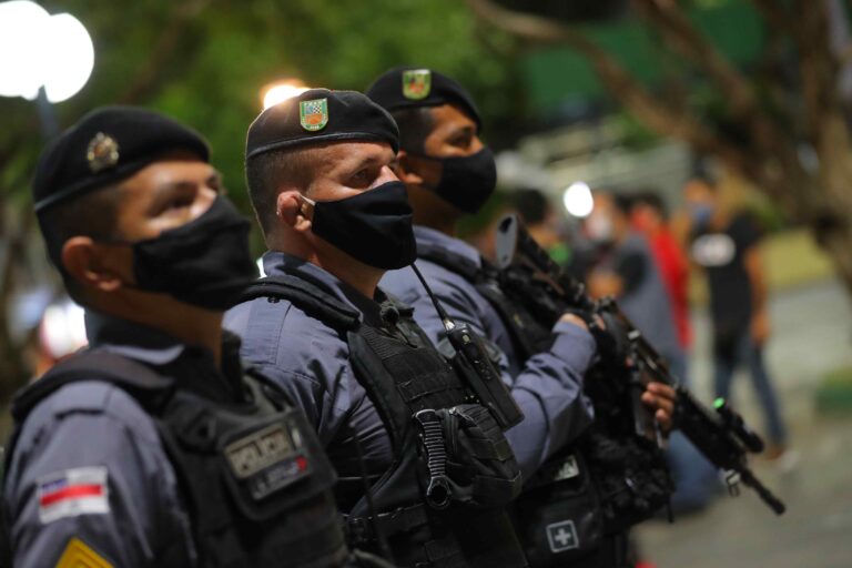 Em 24 horas, 17 pessoas foram presas por roubo e tráfico no AM