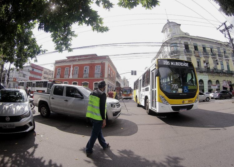 Carnaval: Linhas de ônibus ganham reforço e horário estendido a partir de sábado, 18