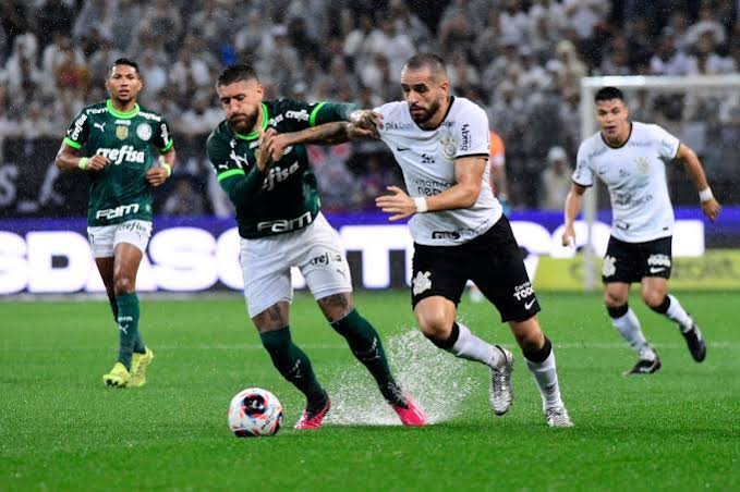 Corinthians e Palmeiras empatam em 2 a 2