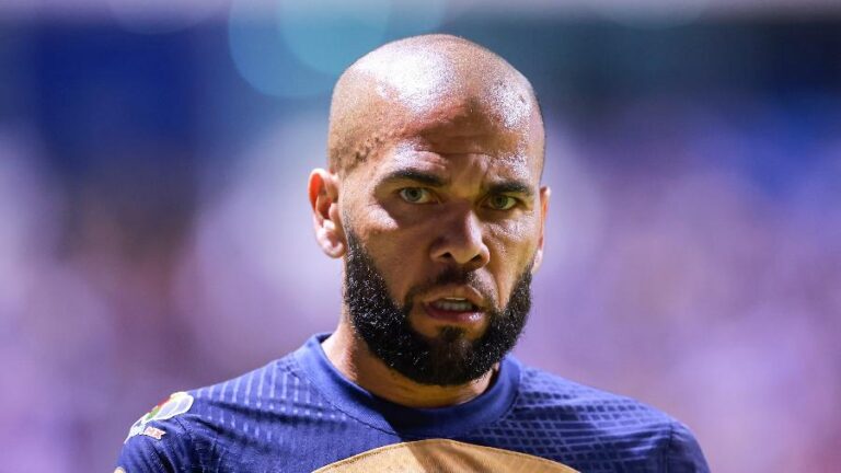 Daniel Alves diz que “perdoa” mulher que o acusa de estupro