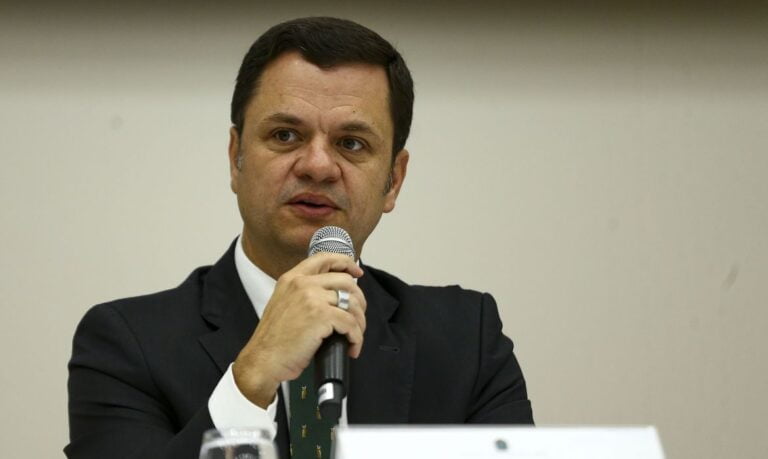 Torres admite "falha de segurança" no dia 8 de janeiro