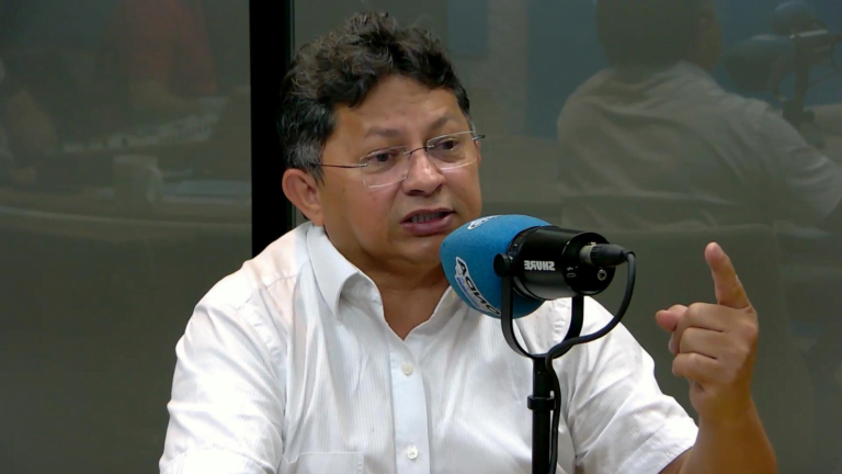 "Não vou abandonar luta contra Amazonas Energia", diz Sinésio Campos