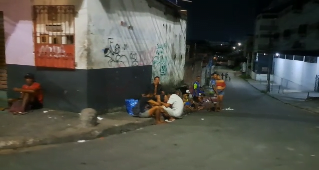 VEJA VÍDEO: Equipe da Onda Digital flagra "Cracolândia" no bairro Jorge Teixeira