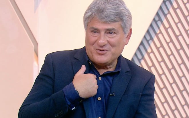 Cleber Machado assina com a Record após demissão da Globo