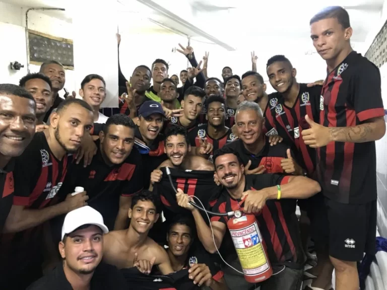 “Pior time do mundo”, Íbis vence o Santa Cruz após 58 anos