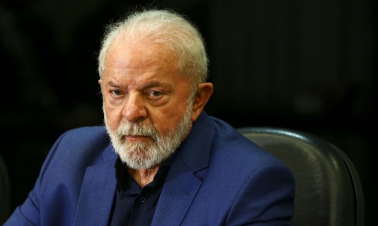 Lula cancela viagem a China por orientação médica