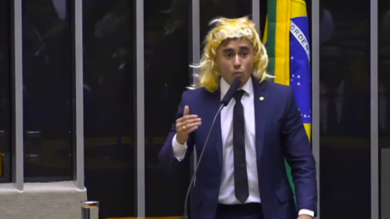 Associações e deputados recorrem ao STF contra Nikolas Ferreira