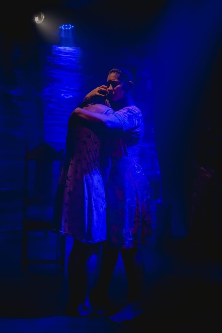 Espetáculo "Alice Músculo + 2" se apresenta nesta fim de semana em Manaus