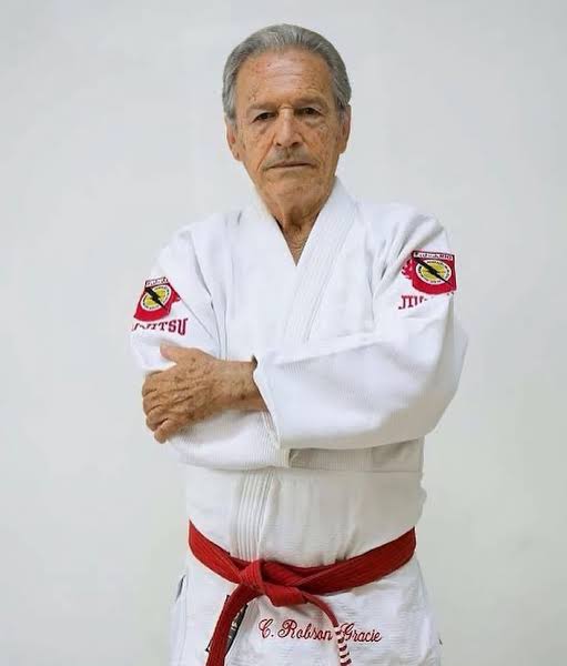 Lenda do jiu-jítsu, Robson Gracie morre aos 88 anos
