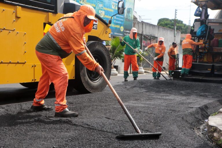 Com cimento asfáltico em falta, obras são paralisadas em Manaus