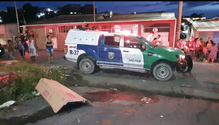 Corpo é jogado na rua com sinais de tortura