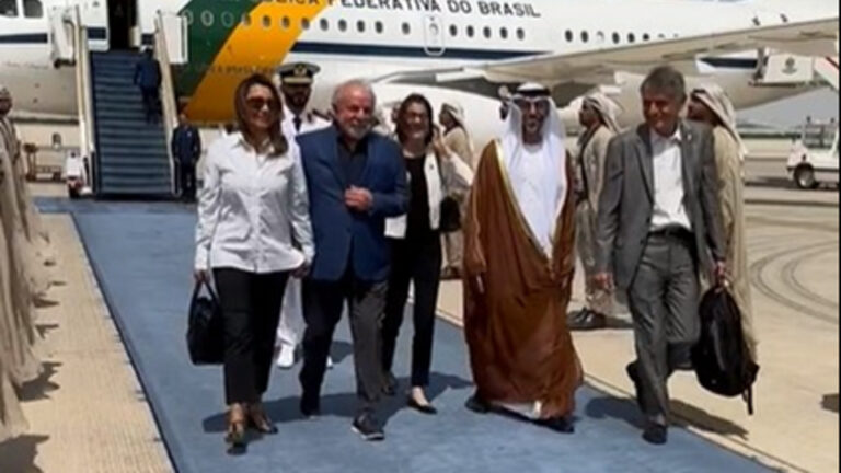 Presidente Lula visita Emirado para aprofundar relações comerciais