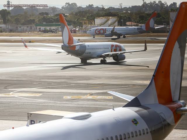 Gol é acusada de racismo após passageira ser retirada de voo