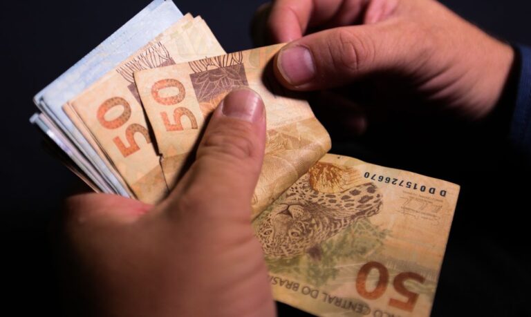 Caixa começa a depositar lucro do FGTS nesta quinta, 27; Veja se você tem direito