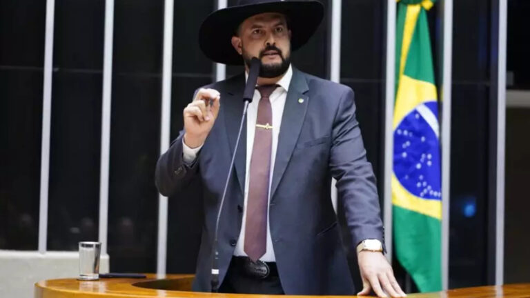 Deputado Zé Trovão