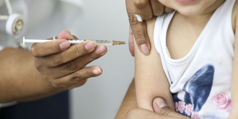 Em quatro meses, Amazonas registra 30 casos de meningite e 1 morte