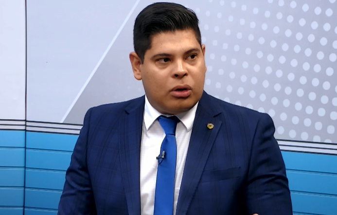 Mário César Filho: "Se vir Amazonas Energia instalando medidores, grave vídeo e fale data e hora"