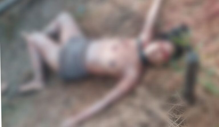 Com olhos arrancados, corpo de mulher é encontrado em área de mata no AM