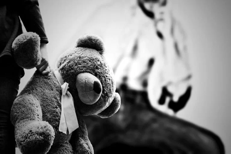 Zelador de creche é preso suspeito de estuprar menino de 4 anos