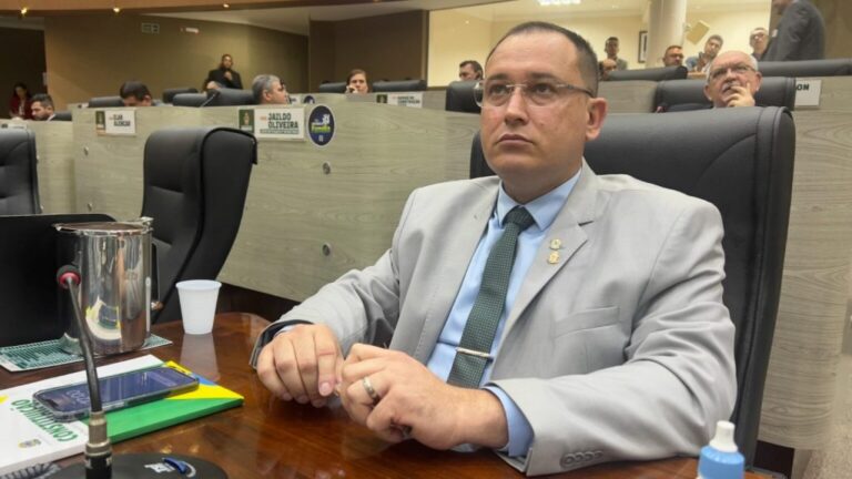 Dia do conservadorismo é aprovado na CMM e internautas não perdoam
