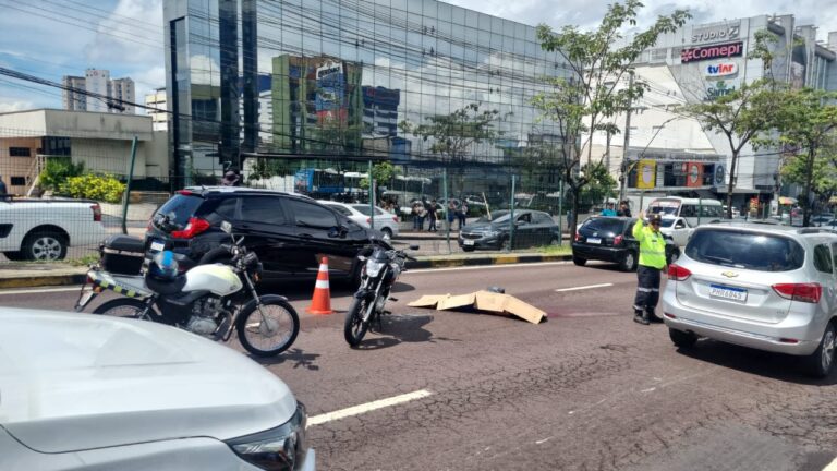 VÍDEO: Mulher morre ao ter cabeça esmagada por ônibus durante corrida por APP