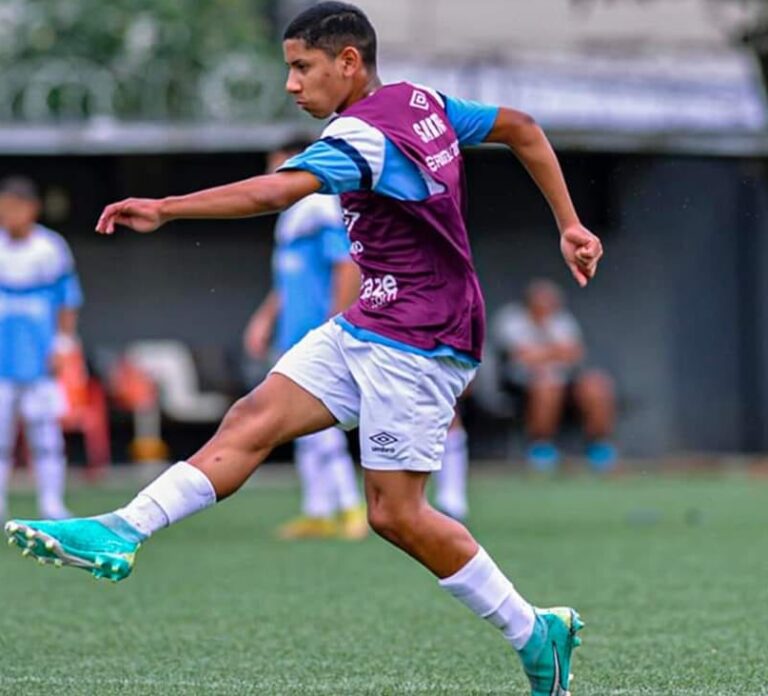 Atleta amazonense de 14 anos é contratado pelo Santos 