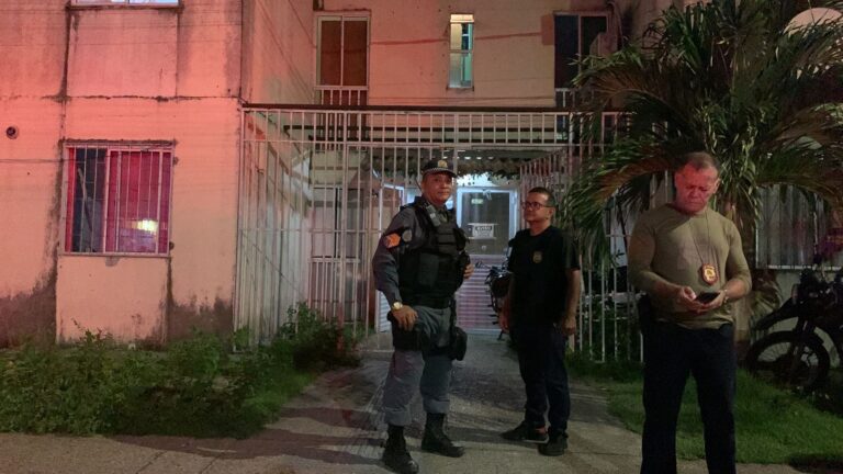 Homem é morto a tiros dentro de apartamento em Manaus