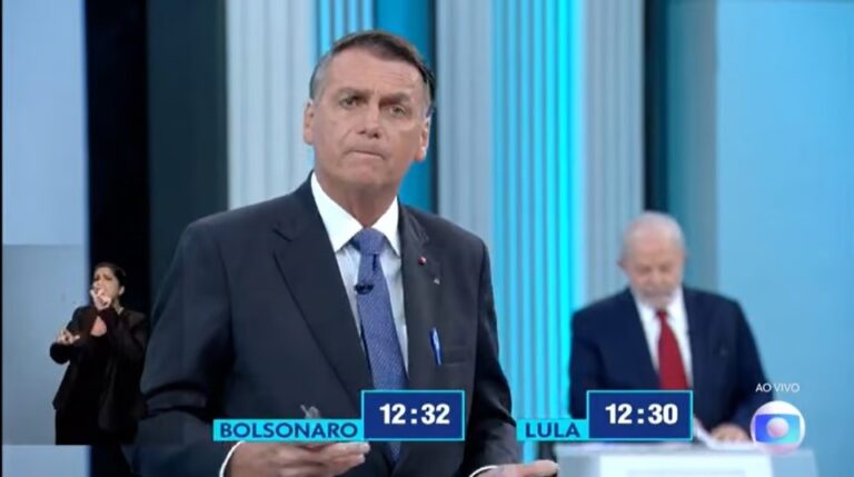 Bolsonaro entra com duas ações contra Lula nesta quinta
