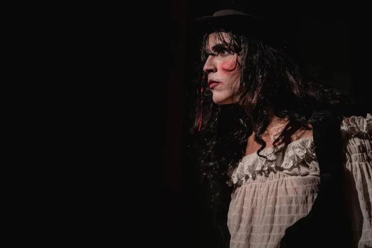 Ateliê 23 apresenta o espetáculo ‘Cabaré Chinelo’ neste final de semana, em Manaus