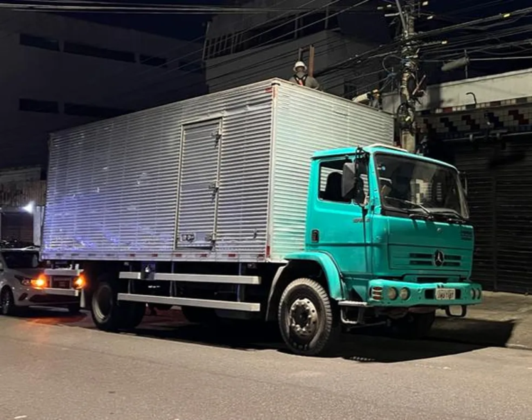 Homens são presos após roubar caminhão com carga avaliada em R$168 milhões em Manaus