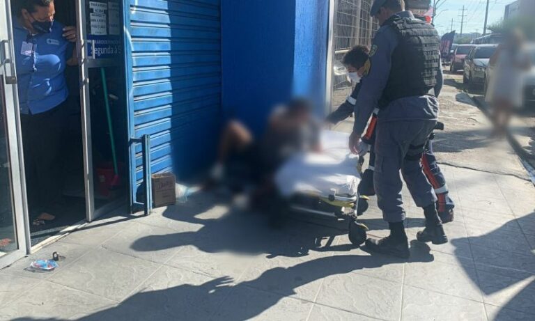 Morador de rua é atingido por tiros nas mãos e nos pés, em Manaus Morador de rua é atingido por tiros nas mãos e nos pés, em Manaus