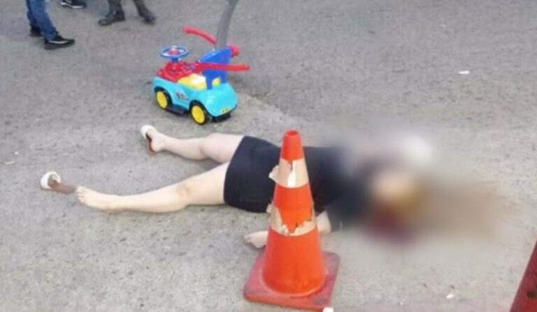 VÍDEO: Mãe acompanhada de bebê é executada a tiros, em saída de supermercado