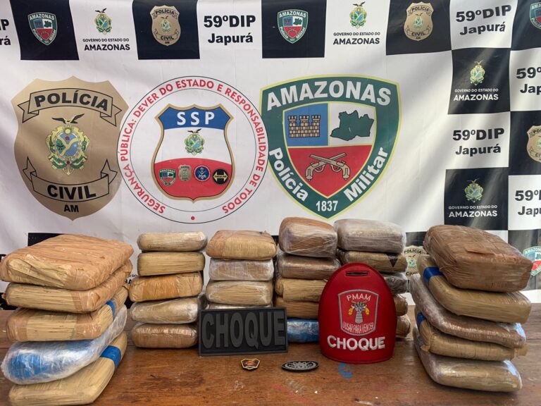 Dupla é presa em aeroporto do AM com 32kg de drogas em malas
