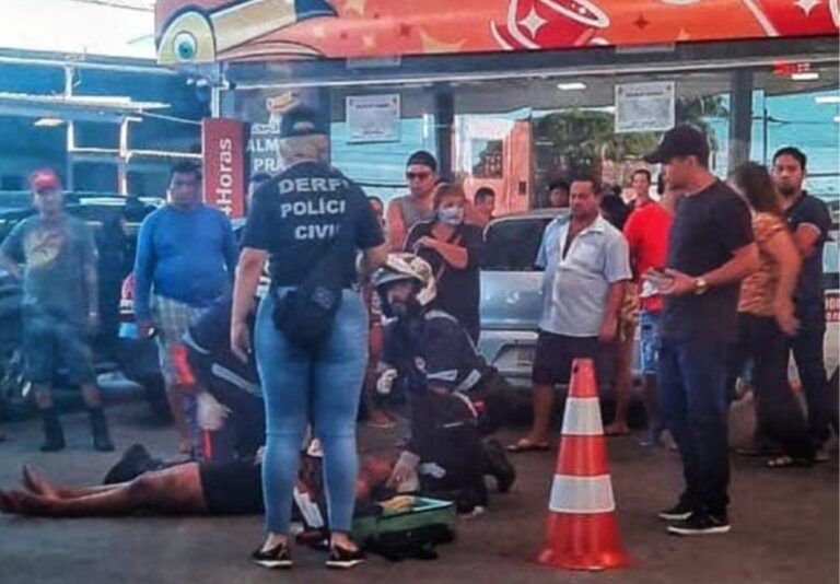 VÍDEO: homem se recusa a pagar programa e atira em travesti em Manaus VÍDEO: homem se recusa a pagar programa e atira em travesti em Manaus