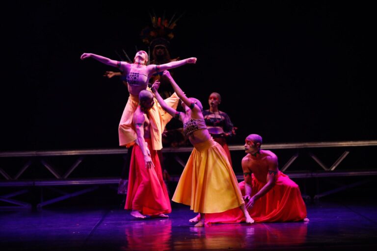 Com entrada gratuita, corpos artísticos se apresentam em Manaus. Confira programação