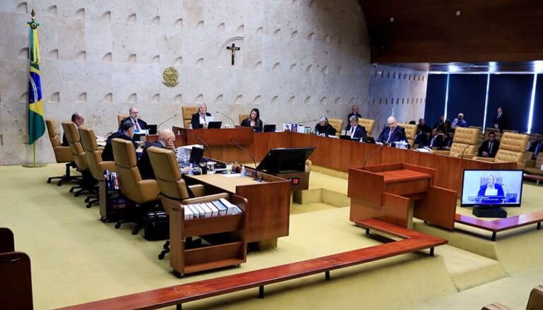 STF volta do recesso com posse de Zanin e votação sobre drogas