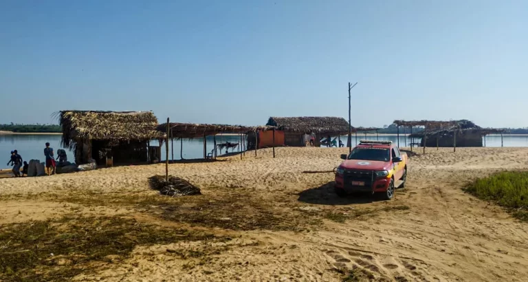 Jovem desaparece durante banho em praia e corpo é encontrado pelos Bombeiros