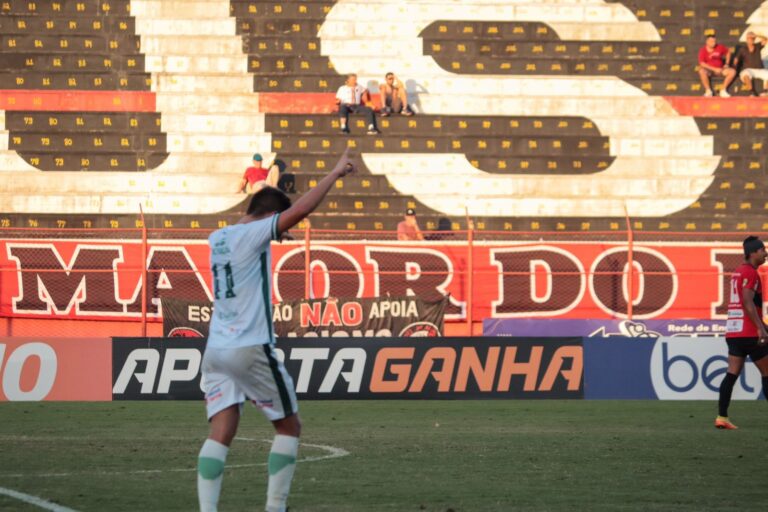 Série C: Manaus vence fora e sai do Z-4; Amazonas empata em casa
