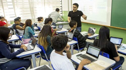 Entenda como vai funcionar o Programa Escola de Tempo Integral, sancionado por Lula