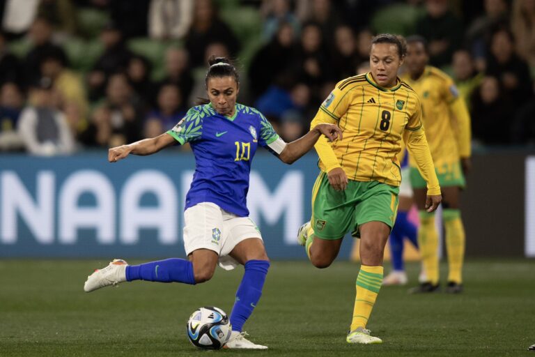Copa do Mundo Feminina: Brasil empata com a Jamaica e é eliminado na despedida de Marta