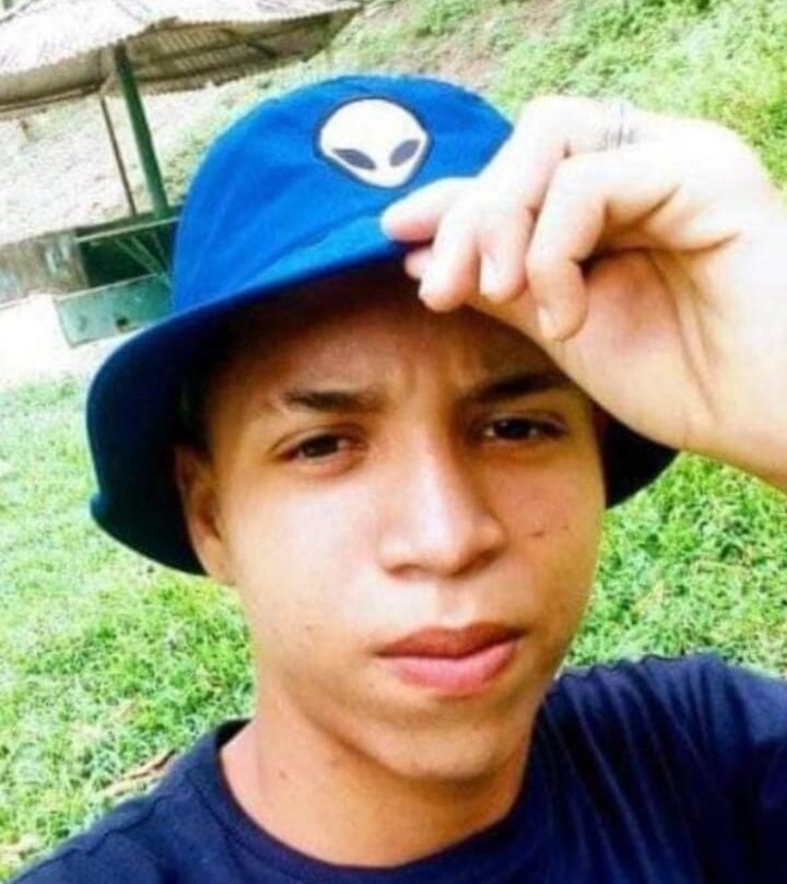 IMAGEM FORTE: Cabeça de jovem é encontrada dentro de sacola plástica no AM IMAGEM FORTE: Cabeça de jovem é encontrada dentro de sacola plástica no AM